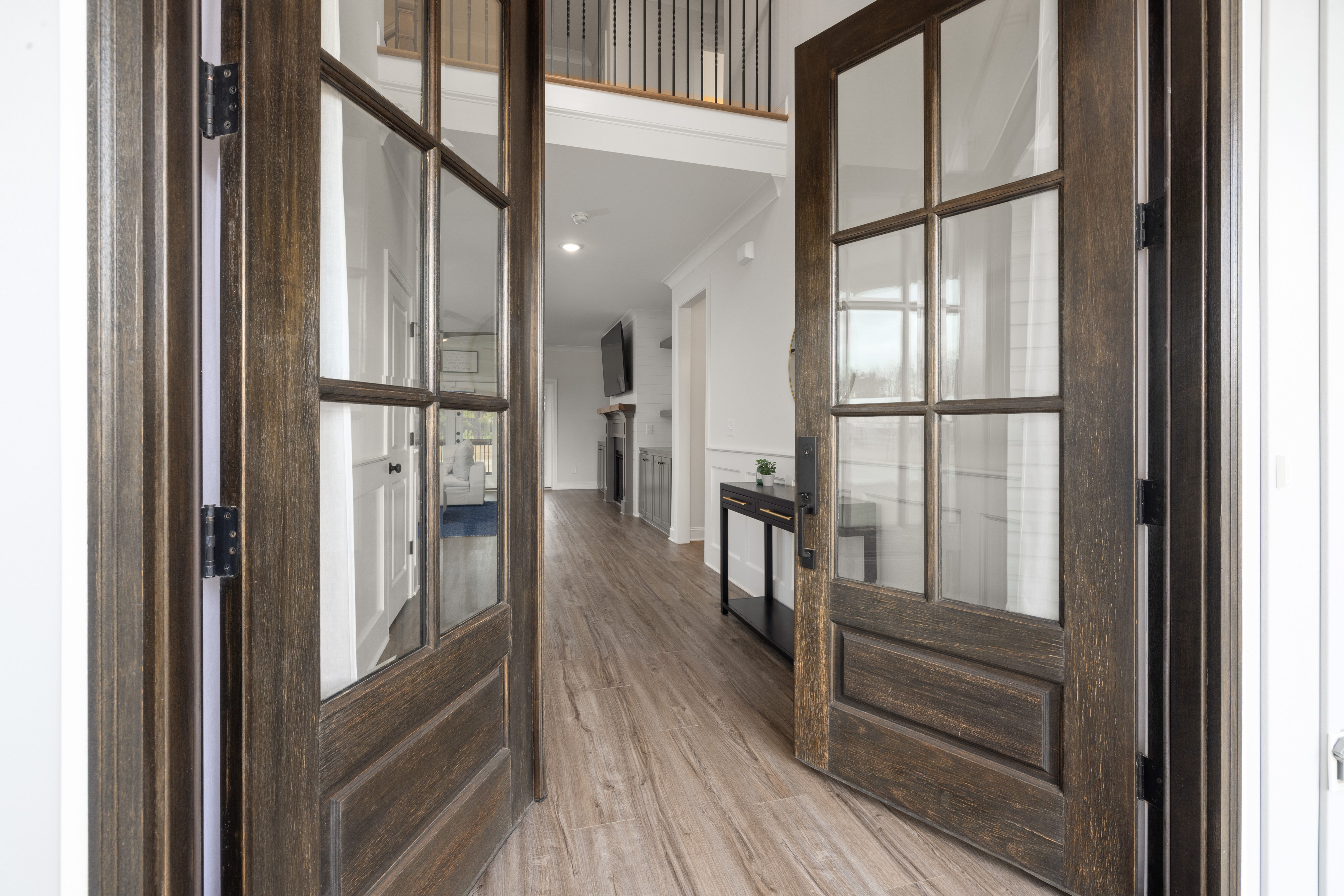 Modern windows and doors installation in a Miami home